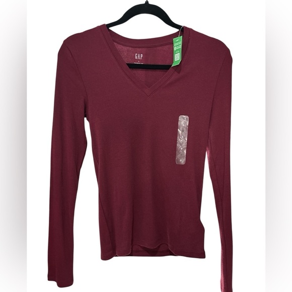 GAP Tops - GAP Women's Deep Red V-Neck Long Sleeve Tee